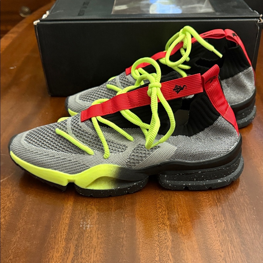 Sia Collective Culture Vulture version 2 - Turbo - Picture 3 of 7